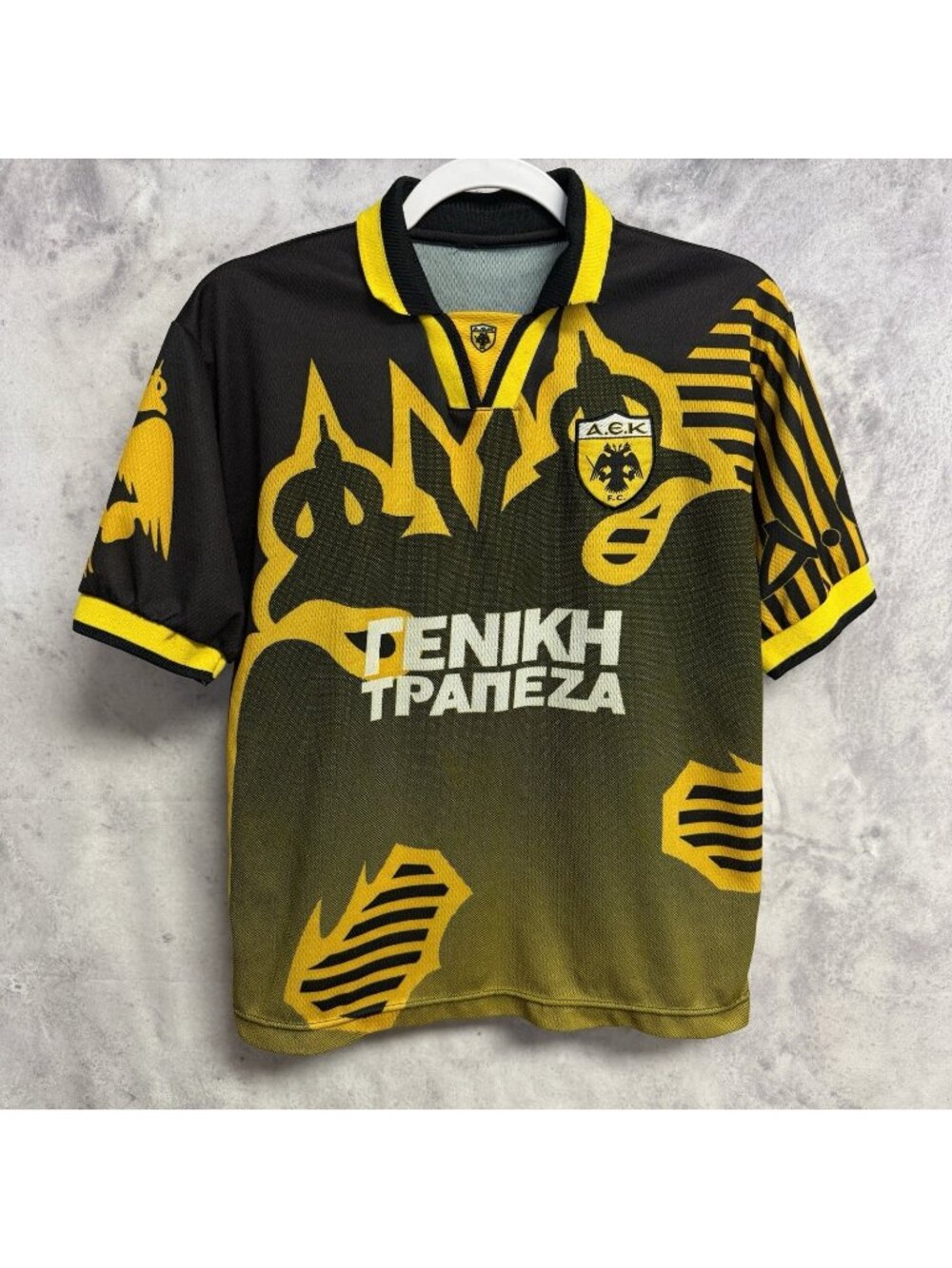 Men's AEK Athens Home Jersey 97-98 Retro UNBRANDED Size Small